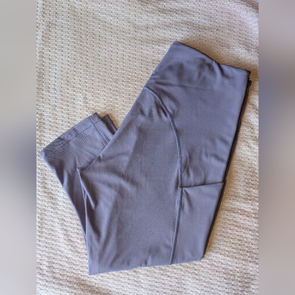 New Athleta Interval Stash High Rise Capri Size 1X